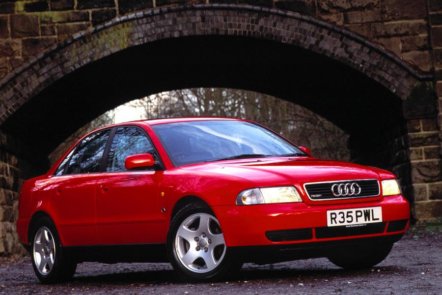  Audi A4 Sedan (B5,8D) 1994 года  (UK) (фото 2 из 10)